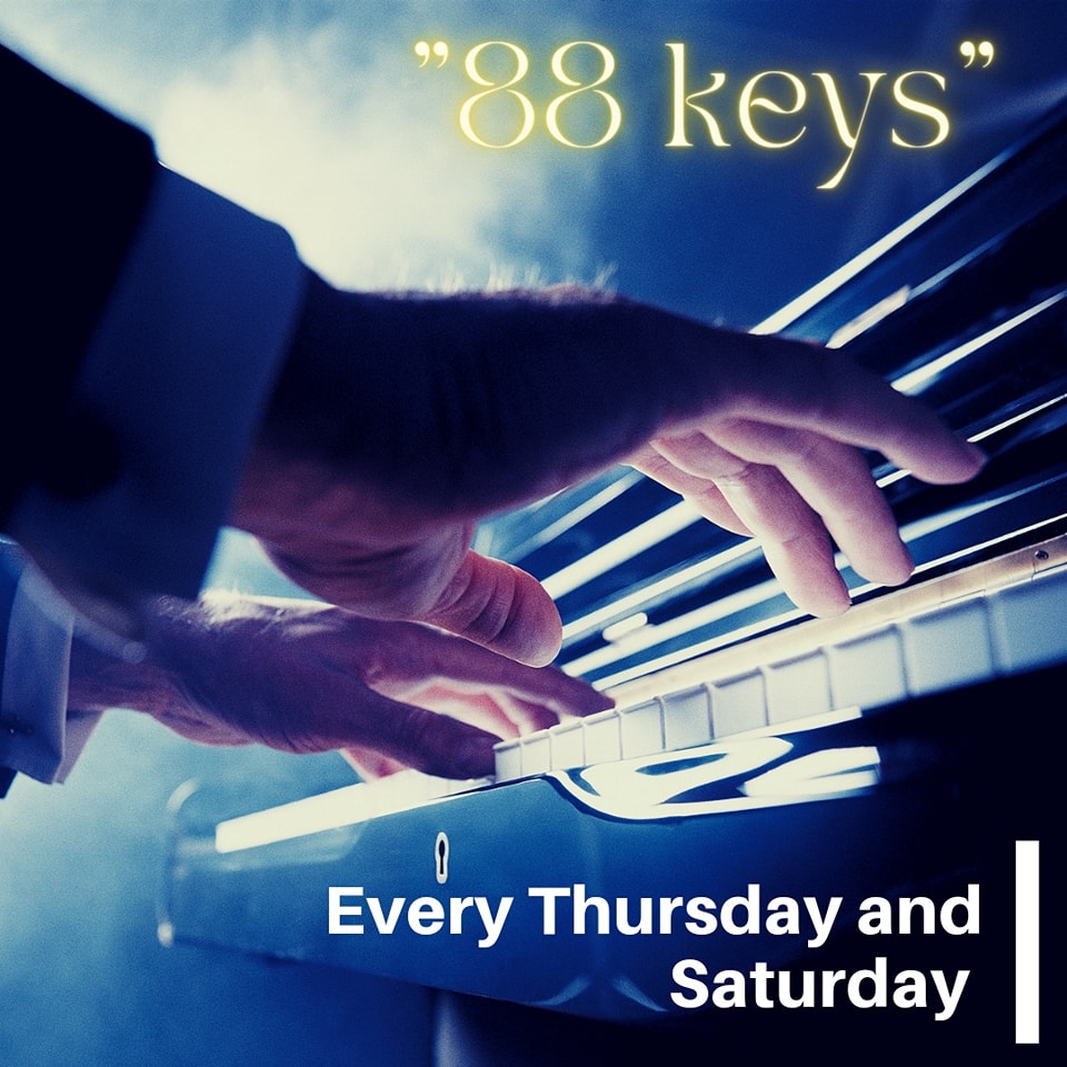 Live Piano Music featuring songs from Broadway, Oldies & Everyone’s Favorites at Waves by W456
