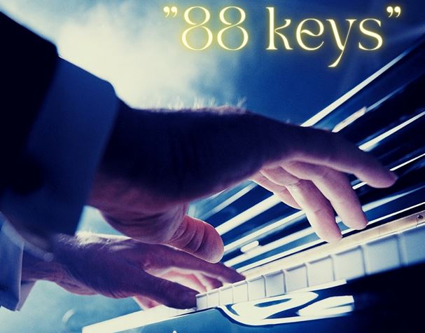 Seth Thomas on the Piano at Waves By W456 2 88 keys 1 2 cedarcreeklake.online