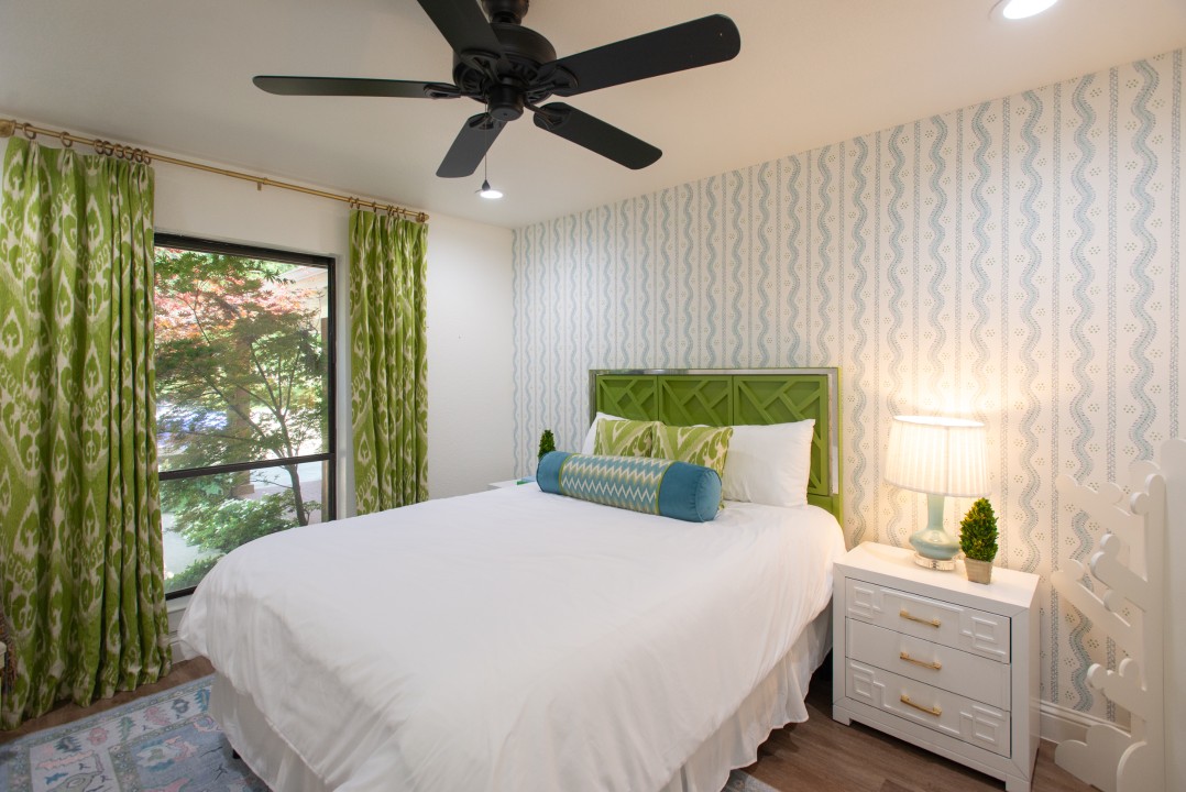 All Decked Out - Cedar Creek Lake Getaways