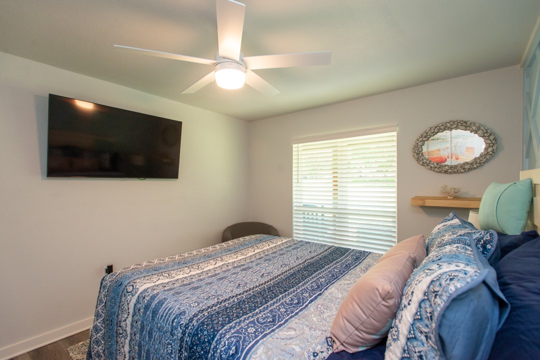 Boondocks - Cedar Creek Lake Getaways