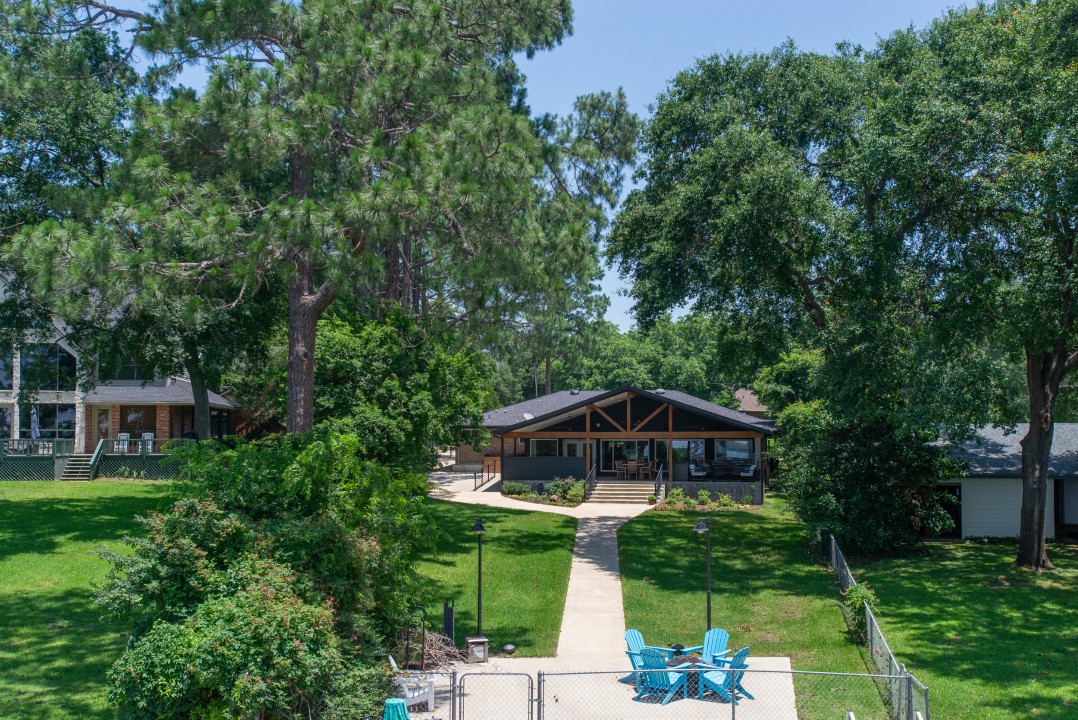 Boondocks - Cedar Creek Lake Getaways