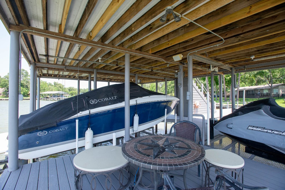 Enchanted Oaks - Cedar Creek Lake Getaways