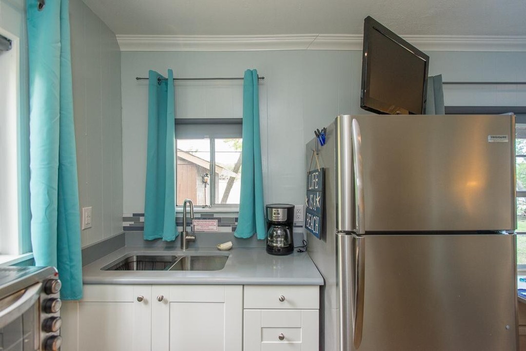 Lakeside Bliss - Cedar Creek Lake Getaways