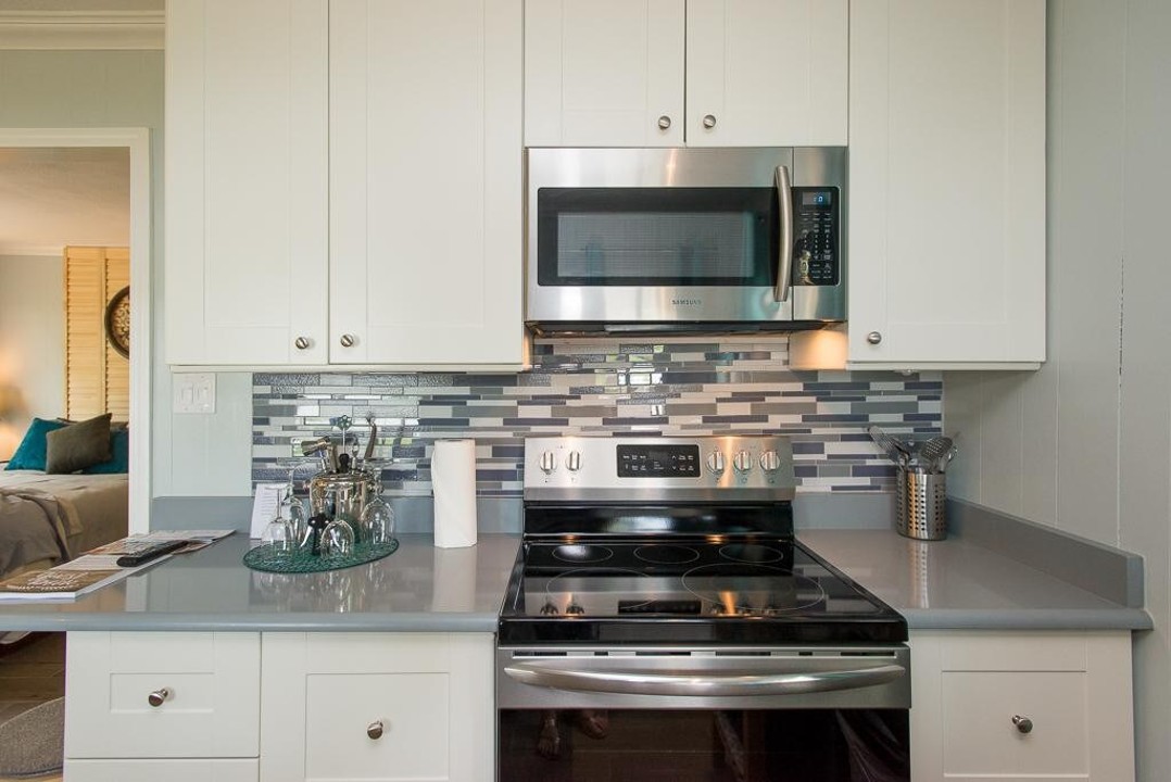 Lakeside Bliss - Cedar Creek Lake Getaways