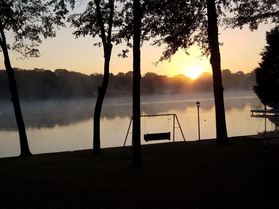 Lakeside Bliss - Cedar Creek Lake Getaways