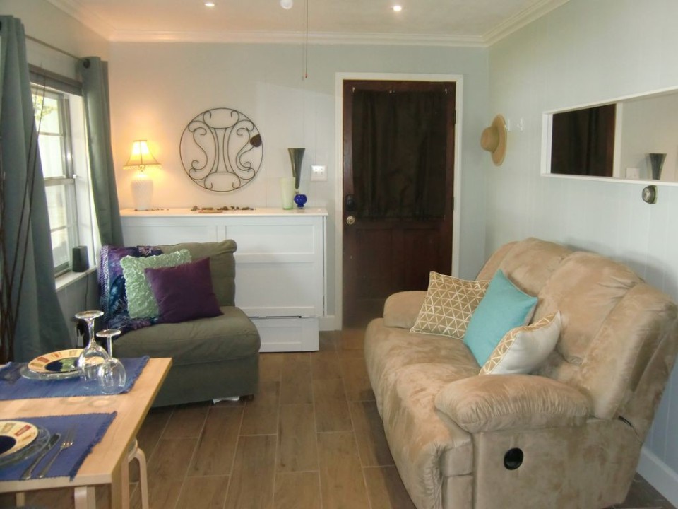 Lakeside Bliss - Cedar Creek Lake Getaways