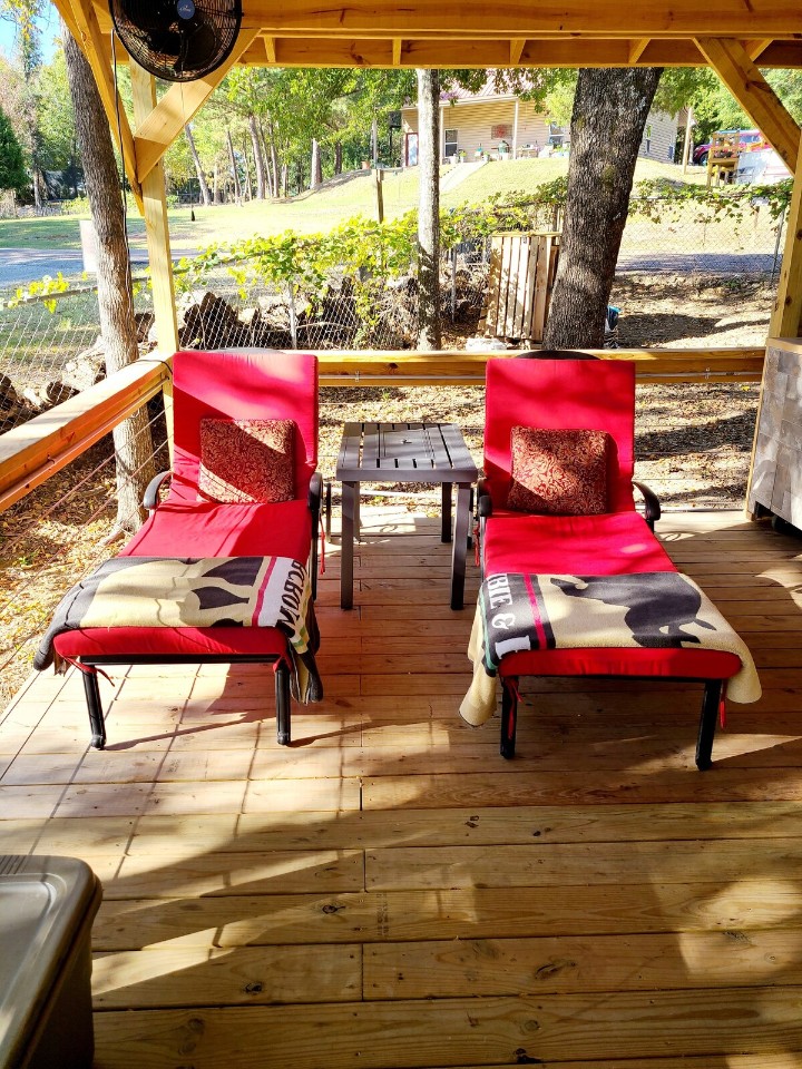 Lakeside Bliss - Cedar Creek Lake Getaways