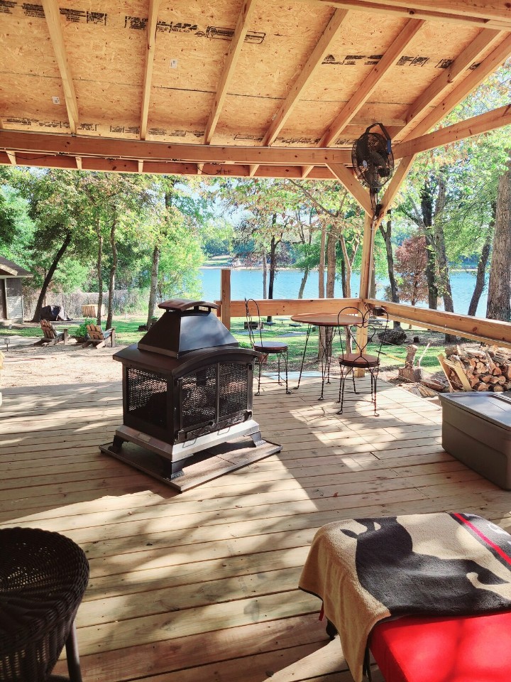 Lakeside Bliss - Cedar Creek Lake Getaways