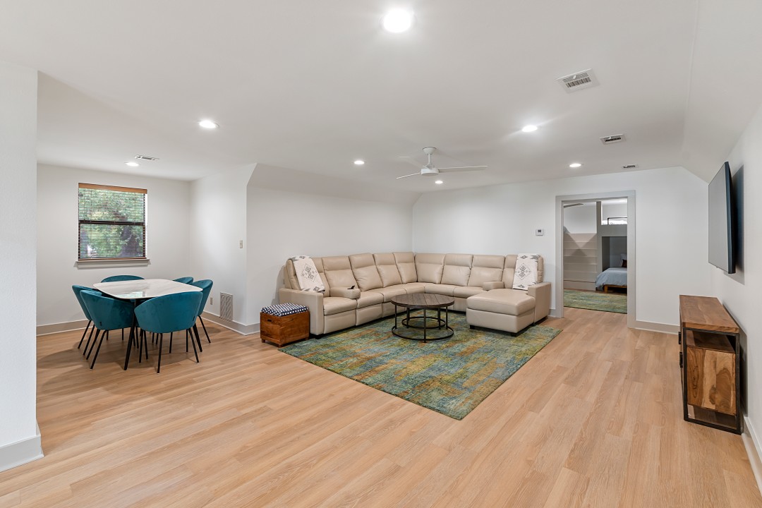 Misty Pines - Cedar Creek Lake Getaways