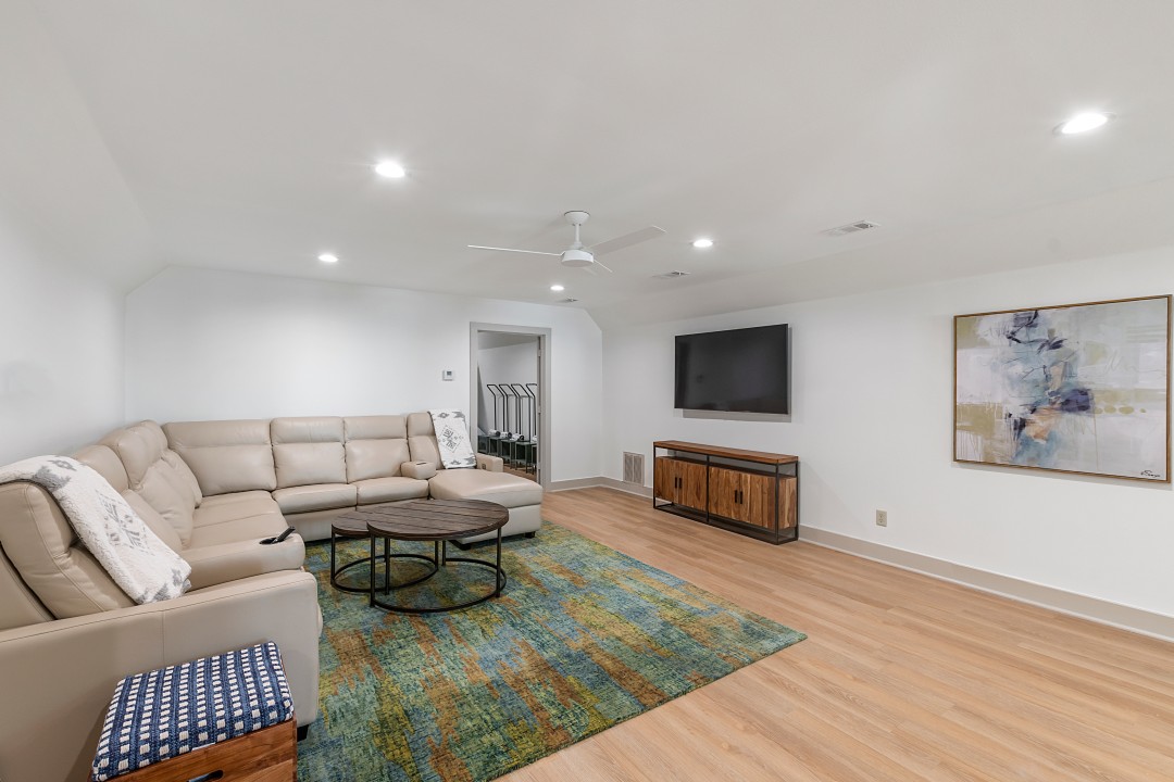 Misty Pines - Cedar Creek Lake Getaways