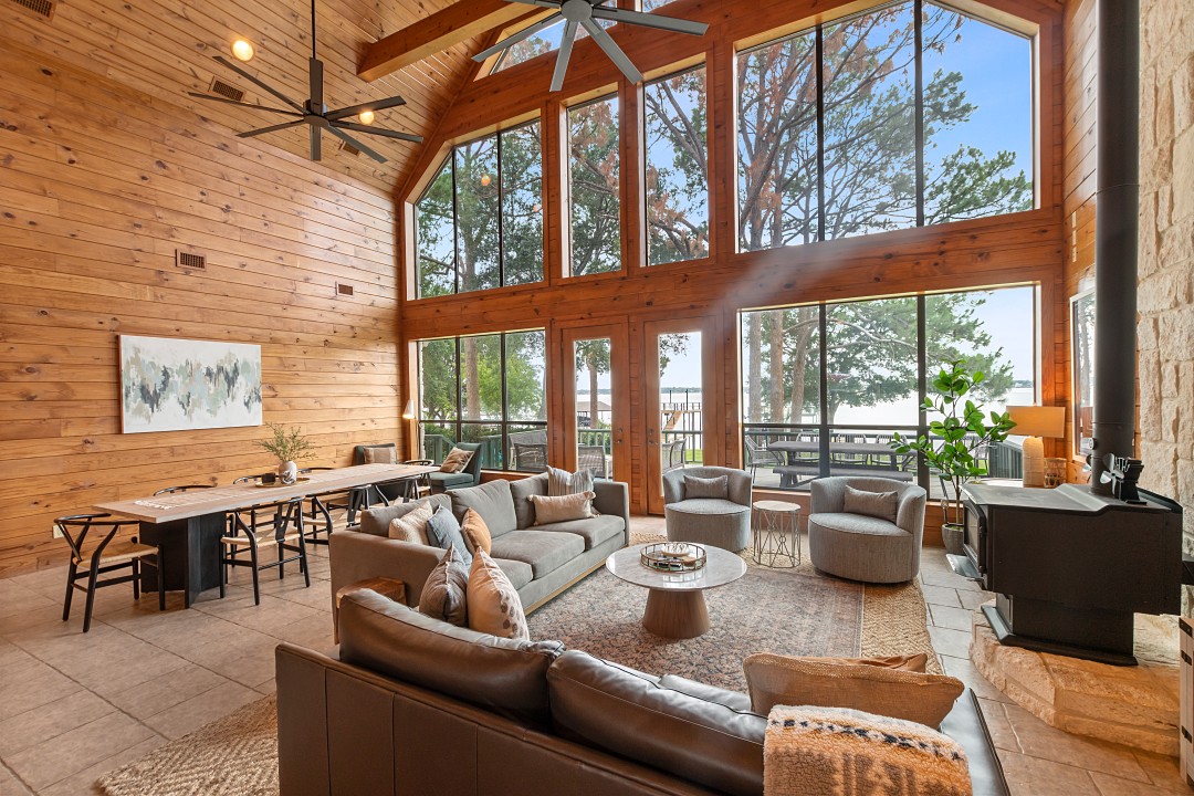 Misty Pines - Cedar Creek Lake Getaways