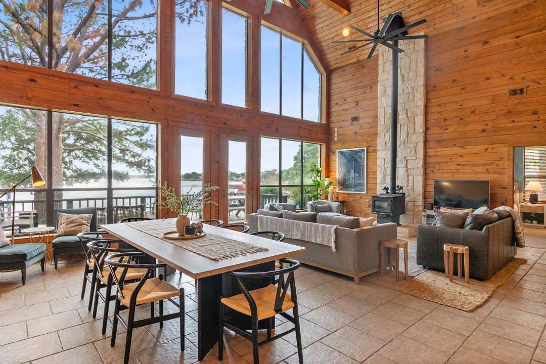 Misty Pines - Cedar Creek Lake Getaways