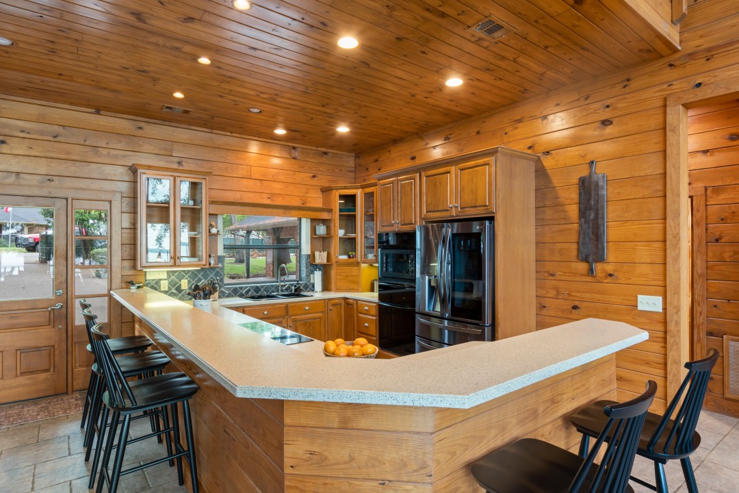 Misty Pines - Cedar Creek Lake Getaways