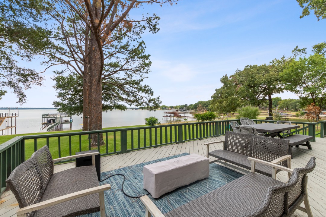 Misty Pines - Cedar Creek Lake Getaways