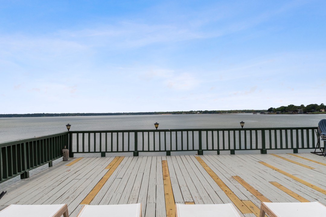 Misty Pines - Cedar Creek Lake Getaways