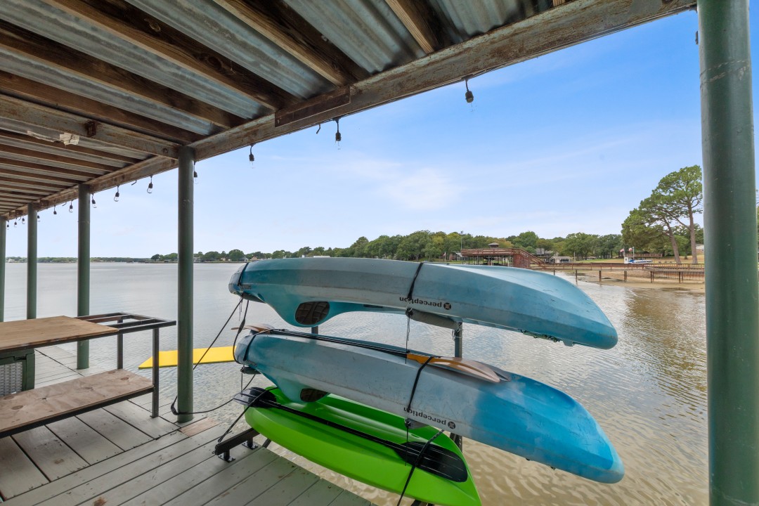 Misty Pines - Cedar Creek Lake Getaways