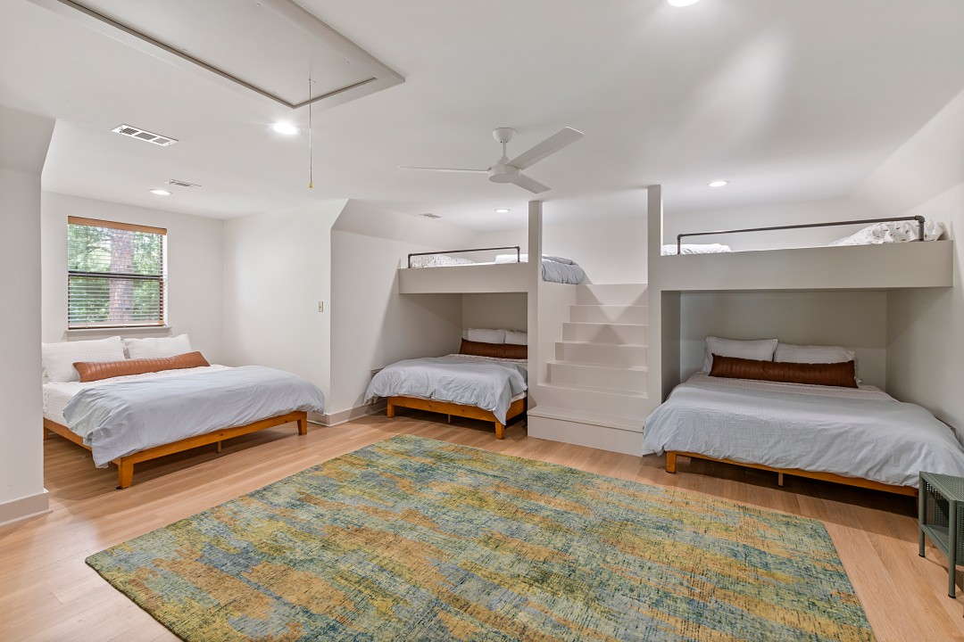 Misty Pines - Cedar Creek Lake Getaways