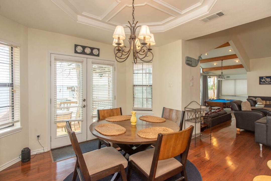 Park Crest - Cedar Creek Lake Getaways