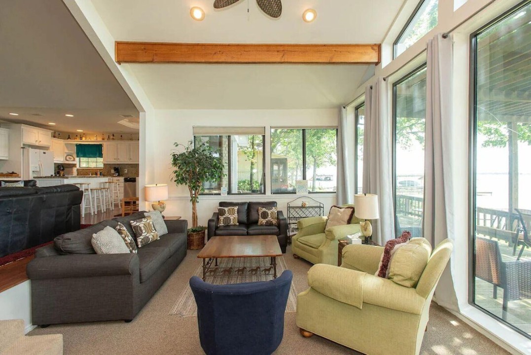 Park Crest - Cedar Creek Lake Getaways