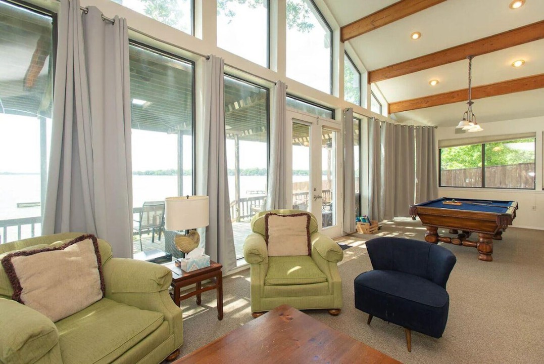 Park Crest - Cedar Creek Lake Getaways