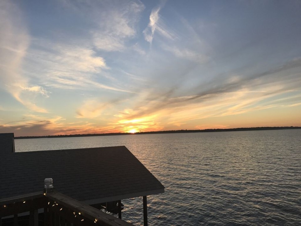 Peninsula Pt - Cedar Creek Lake Getaways