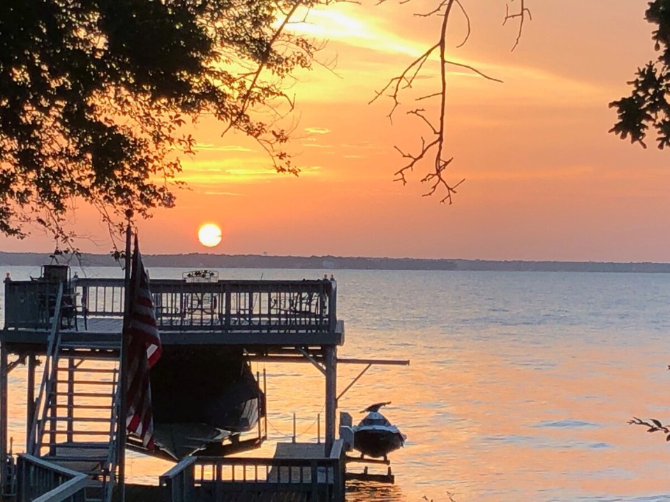 Peninsula Pt - Cedar Creek Lake Getaways