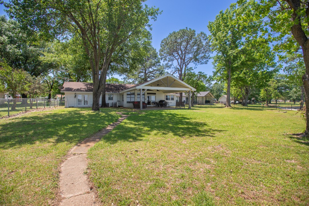 Santa Rosa - Cedar Creek Lake Getaways