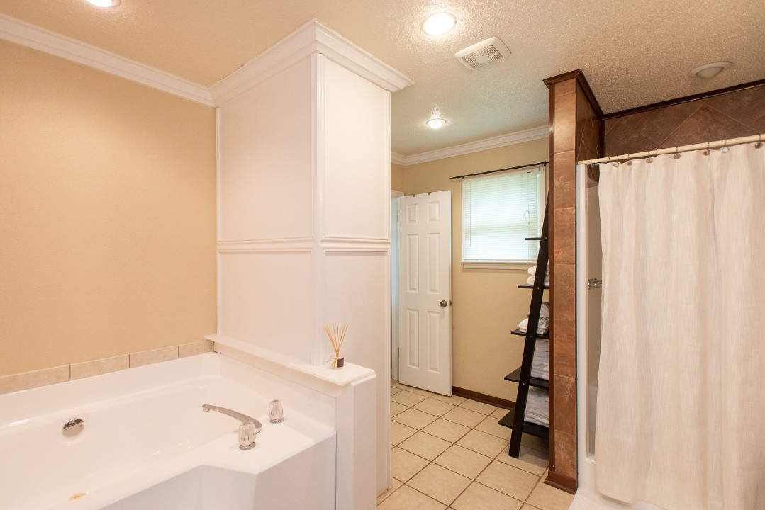 Santa Rosa - Cedar Creek Lake Getaways