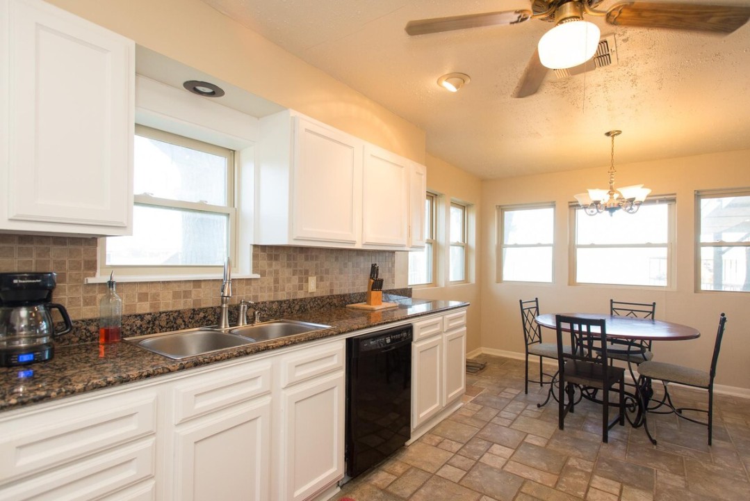 Santa Rosa - Cedar Creek Lake Getaways