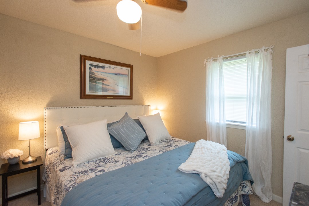Santa Rosa - Cedar Creek Lake Getaways