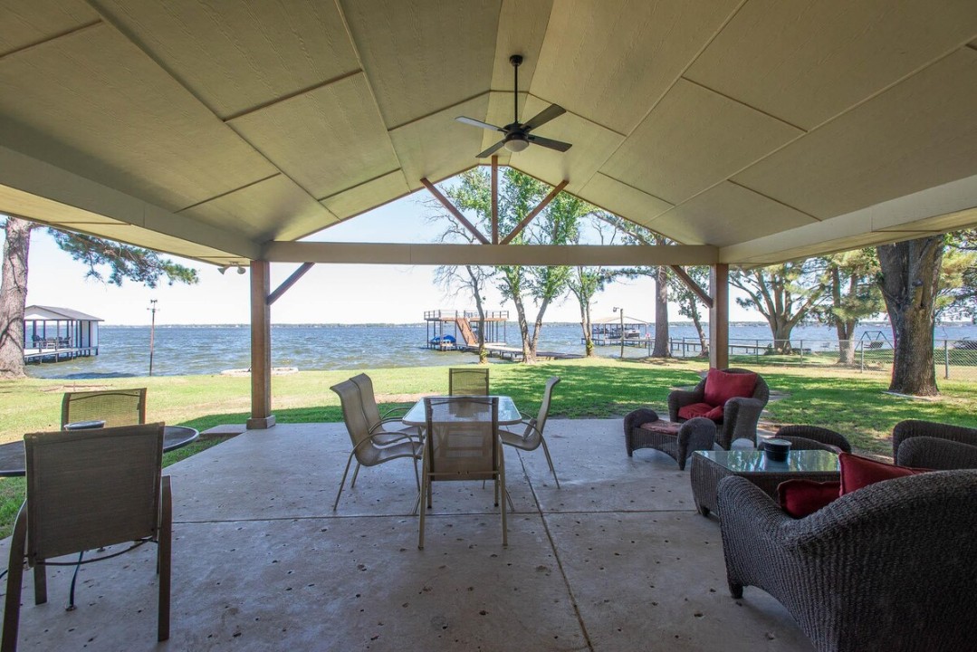 Santa Rosa - Cedar Creek Lake Getaways