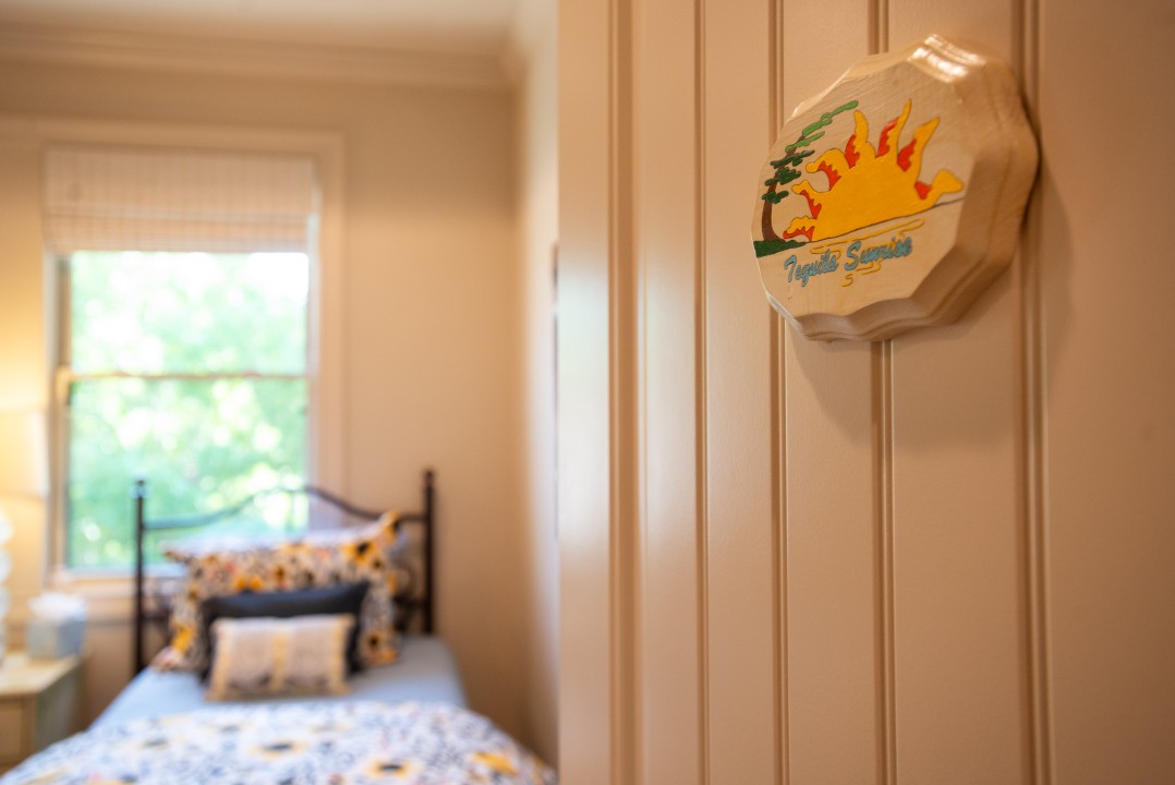 Southern Comfort - Cedar Creek Lake Getaways