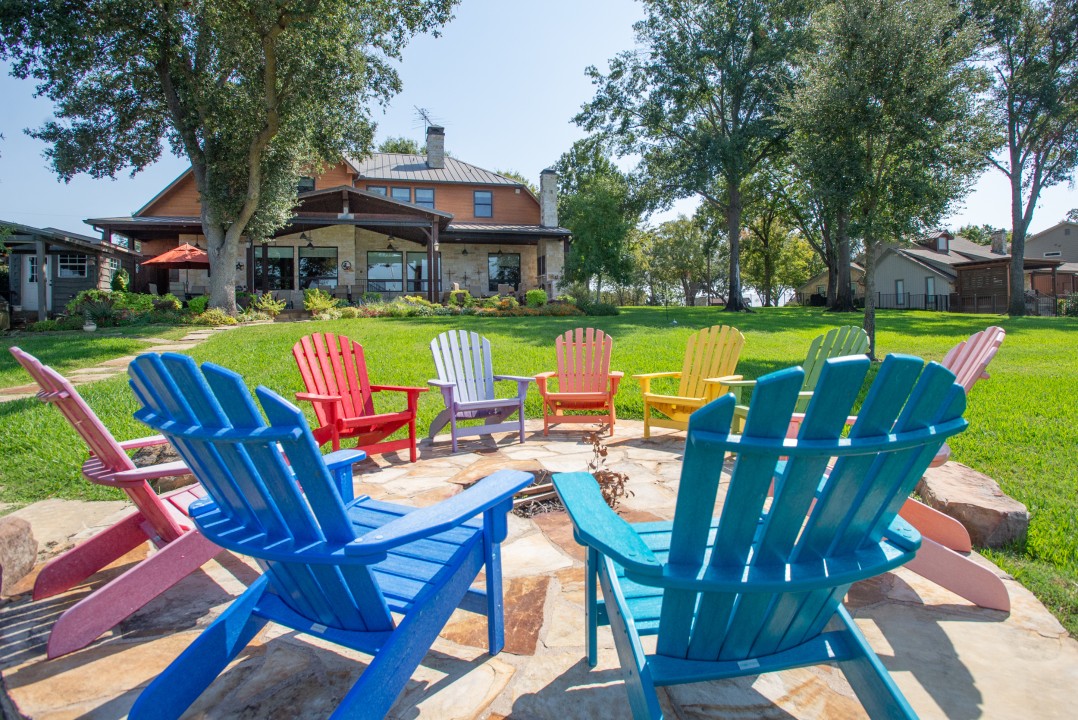 Southern Comfort - Cedar Creek Lake Getaways