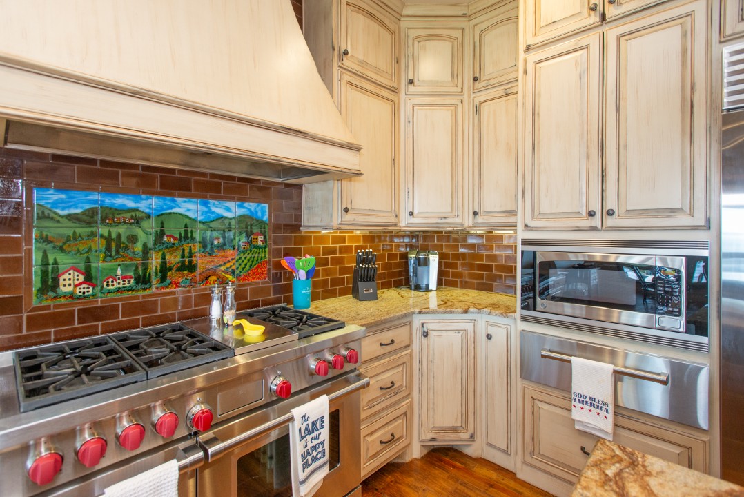 Southern Comfort - Cedar Creek Lake Getaways