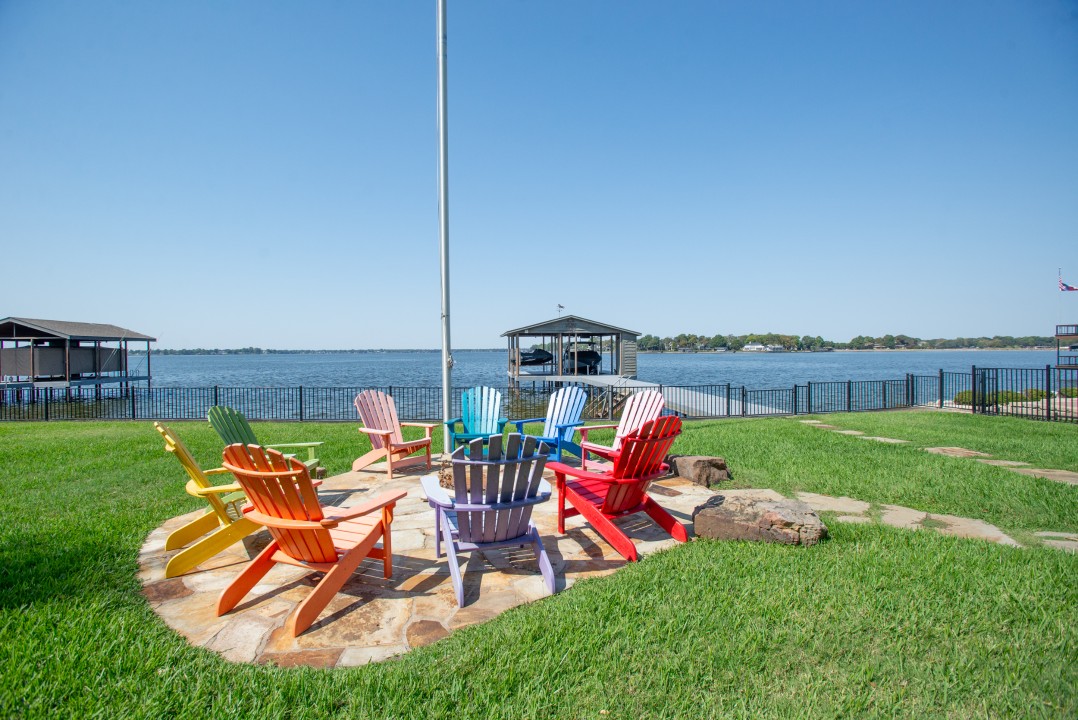 Southern Comfort - Cedar Creek Lake Getaways