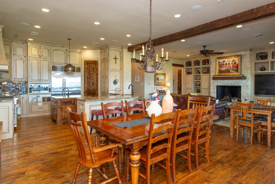 Southern Comfort - Cedar Creek Lake Getaways