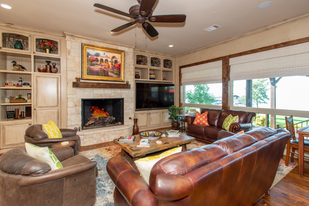 Southern Comfort - Cedar Creek Lake Getaways