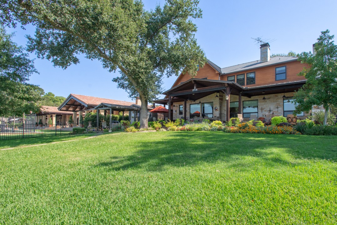 Southern Comfort - Cedar Creek Lake Getaways