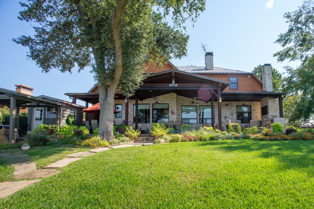 Southern Comfort - Cedar Creek Lake Getaways