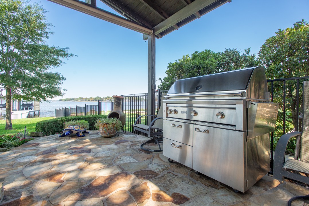 Southern Comfort - Cedar Creek Lake Getaways