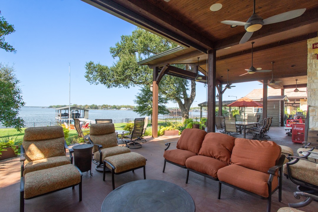Southern Comfort - Cedar Creek Lake Getaways