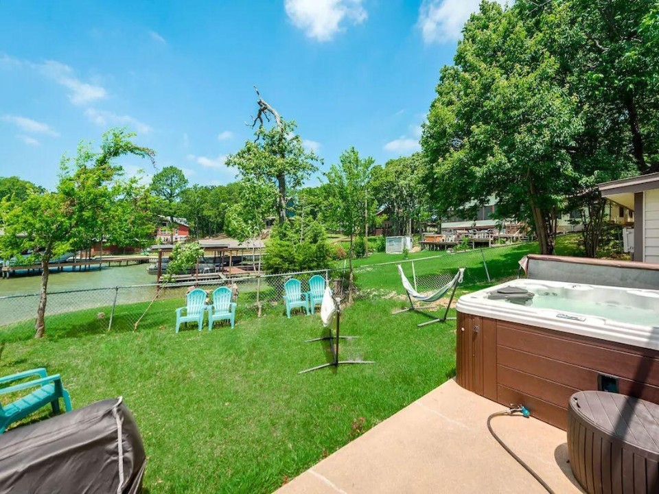 Tanglewood - Cedar Creek Lake Getaways
