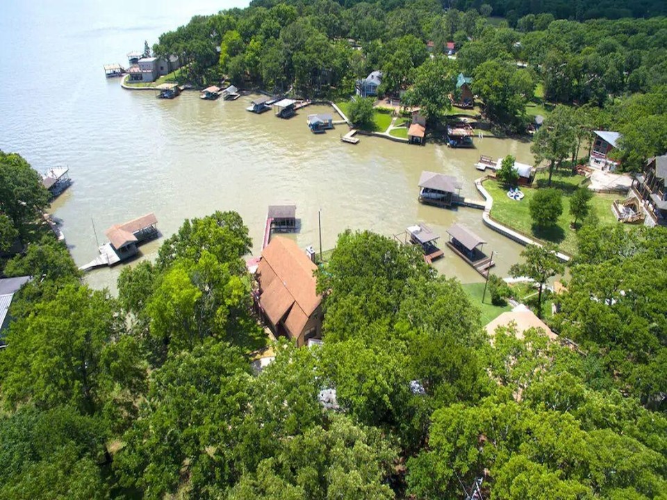 Tanglewood - Cedar Creek Lake Getaways