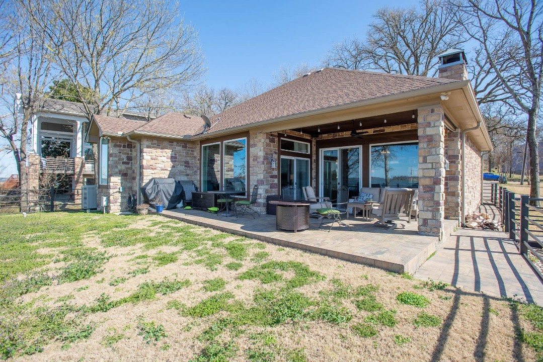 Whispering Springs - Cedar Creek Lake Getaways