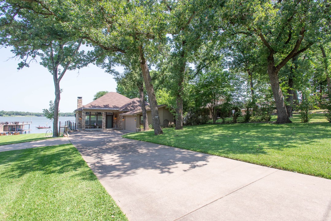 Whispering Springs - Cedar Creek Lake Getaways