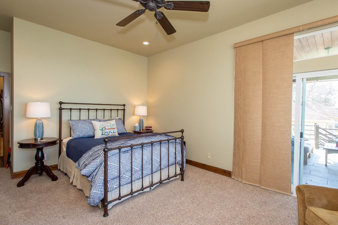 Whispering Springs - Cedar Creek Lake Getaways