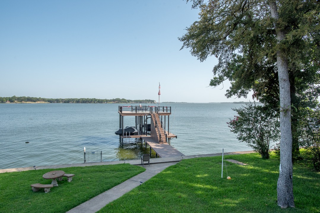 Whispering Springs - Cedar Creek Lake Getaways