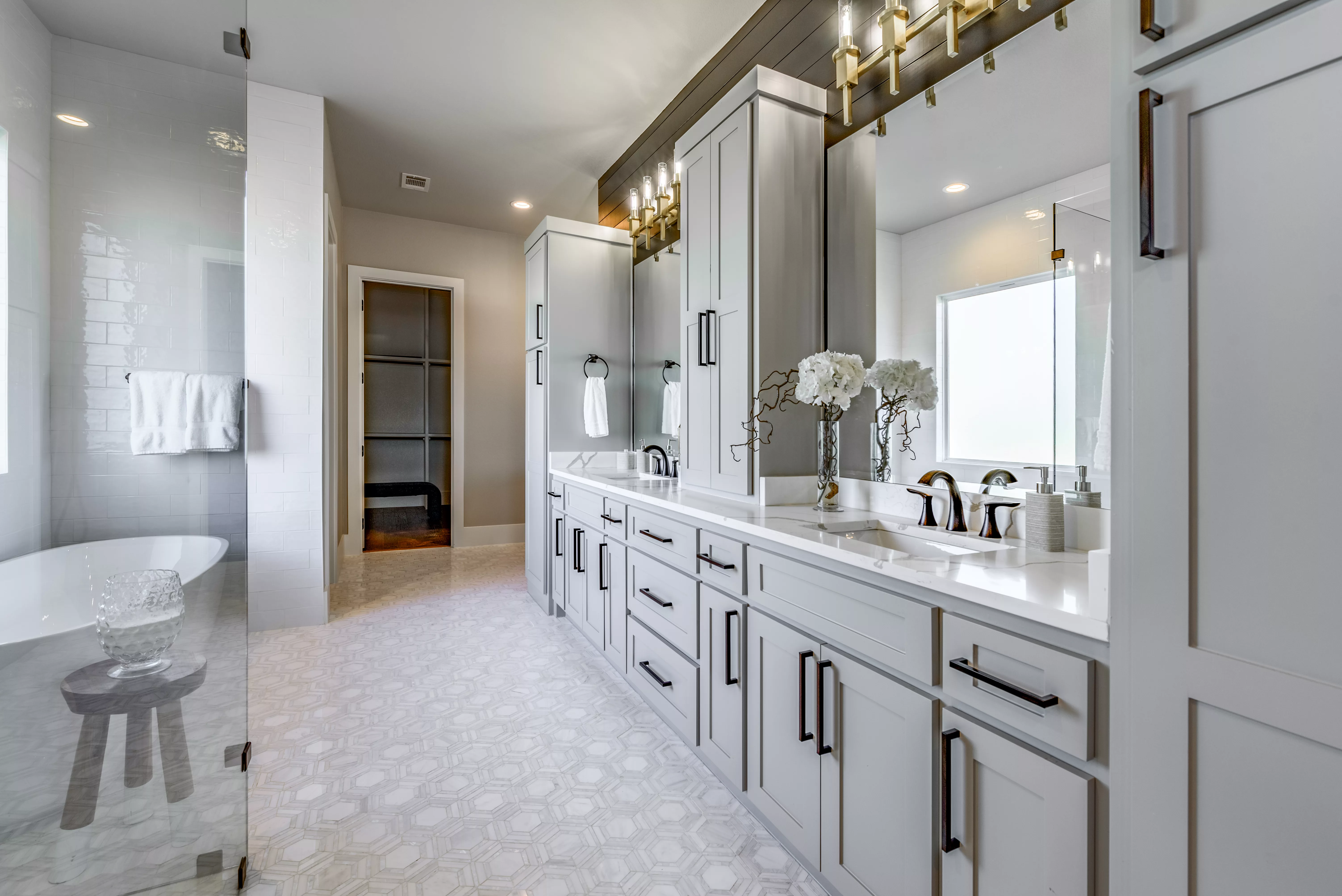 224 Wildlife Master Bath Cabinets
